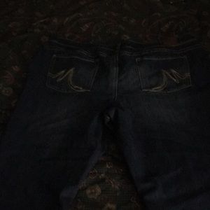 Maurices jeans